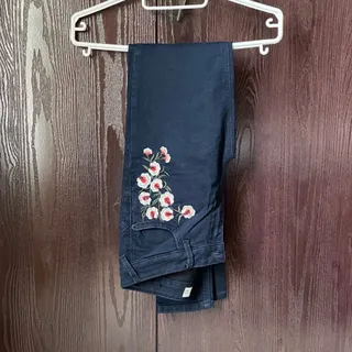 شلوار جین منگو