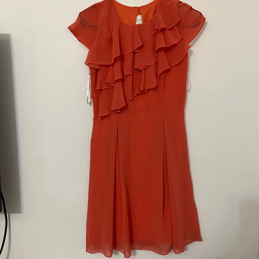 پیراهن کوتاه