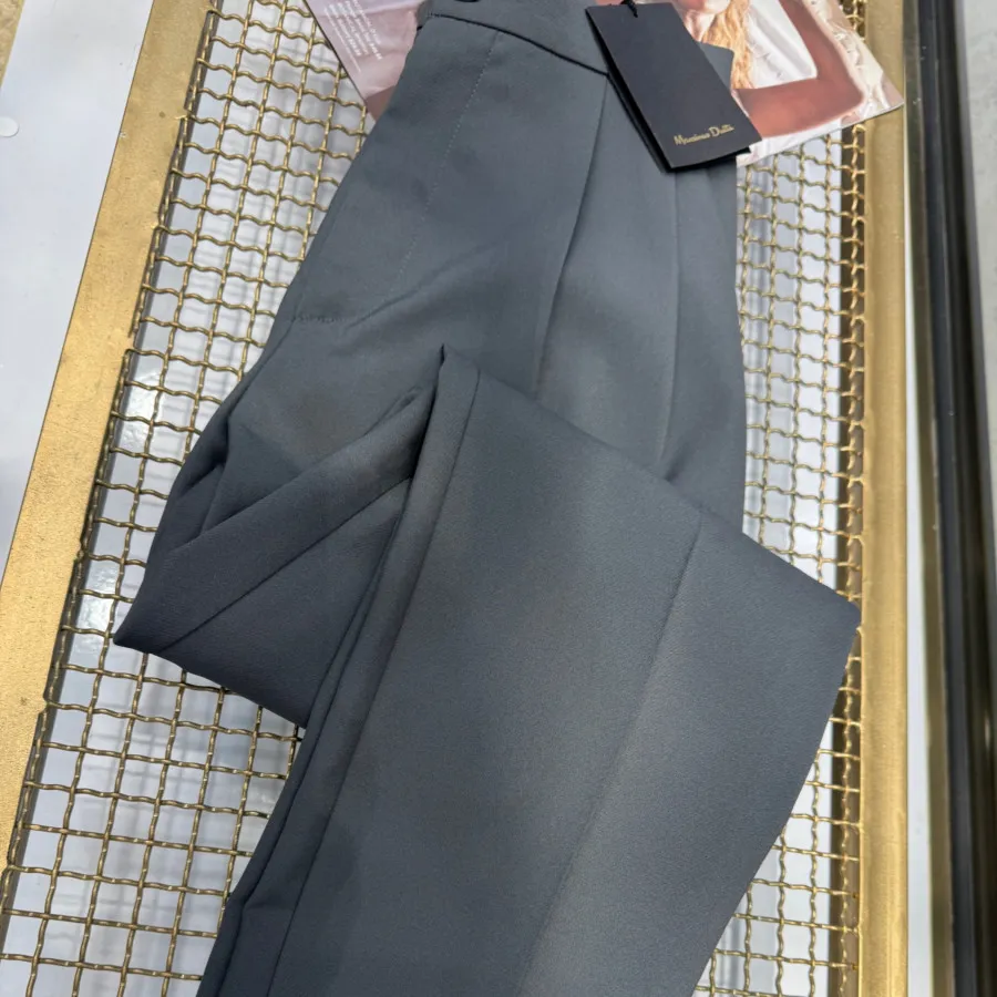 شلوار پارچه‌ای مام