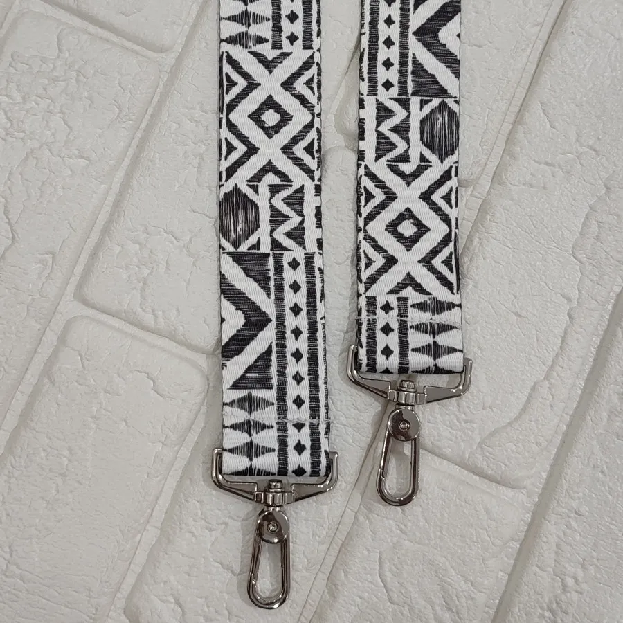 بند برزنتی طرحدار