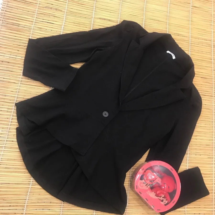 کت مشکی سارک