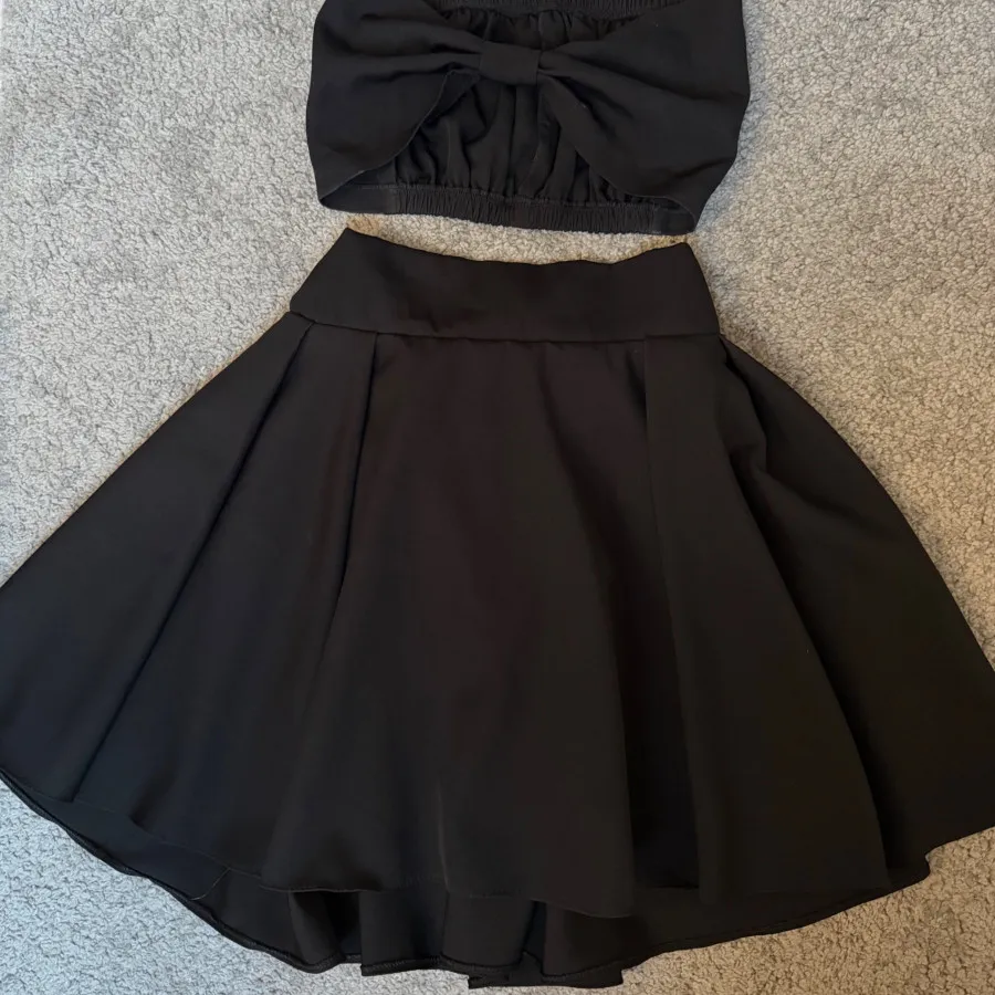 ست نیم‌تنه دامن