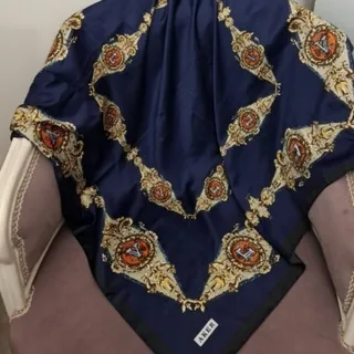 روسری زنانه