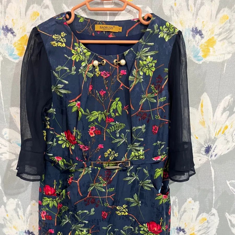 پیراهن زنانه