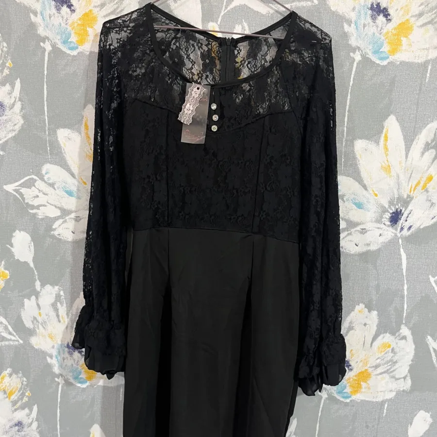 پیراهن مشکی