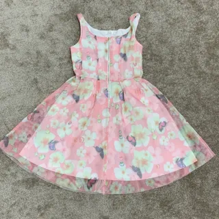 پیراهن بچگانه