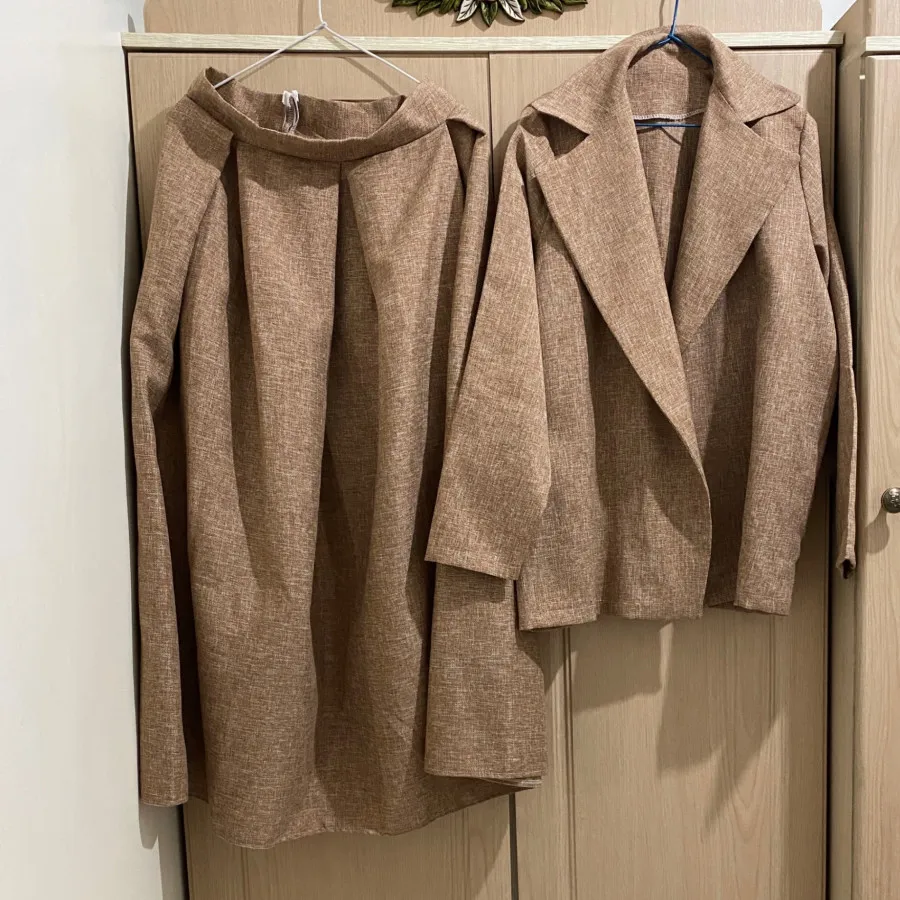 کت و دامن پشمی