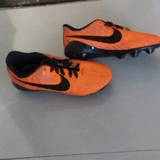 کتونی ورزشی