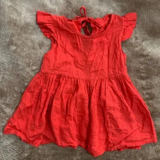 پیراهن قرمز