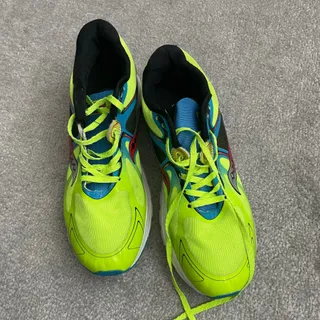 کتونی ورزشی