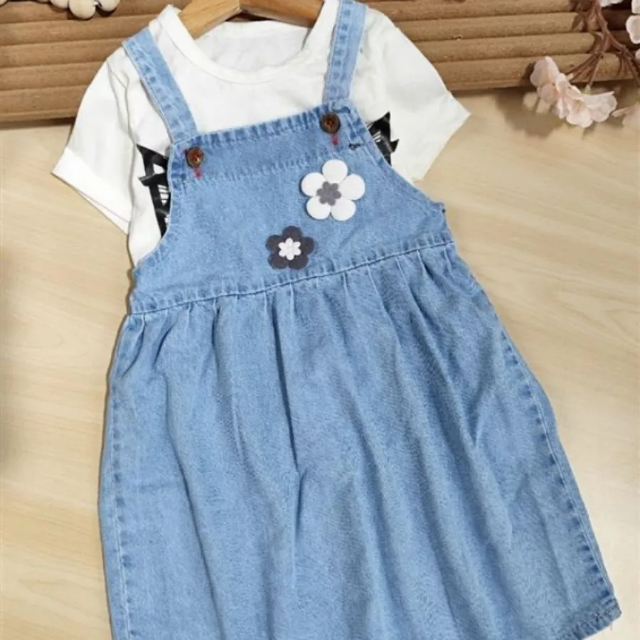 دو تیکه جین گل و پاپیون