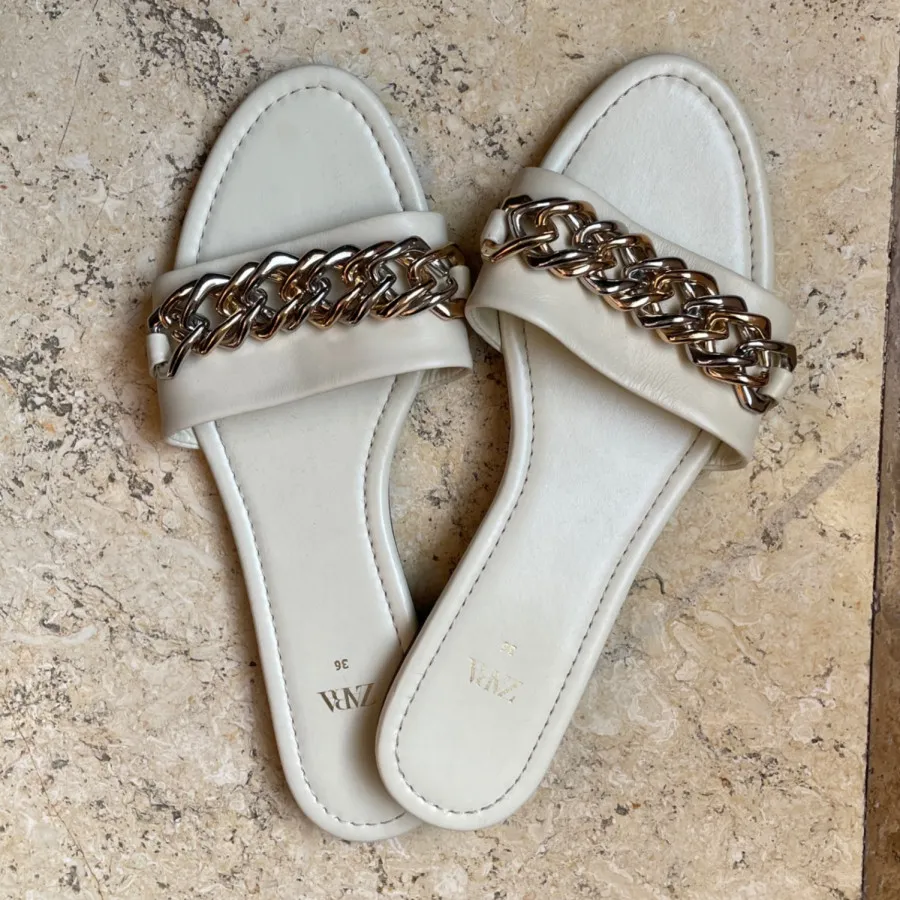 دمپایی زارا