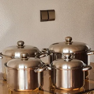 قابلمه یا دیگ 8 پارچه است