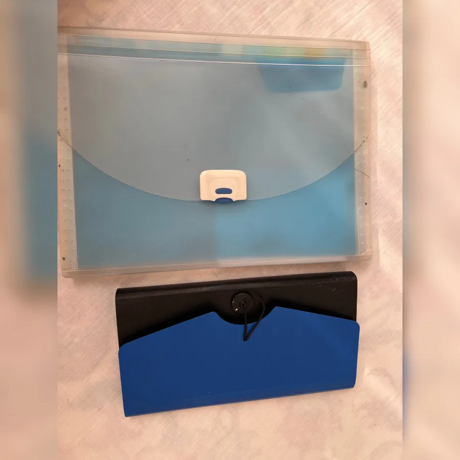 نگهدارنده مدارک