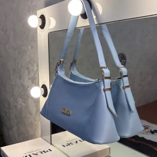 کیف آبی روشن دوشی