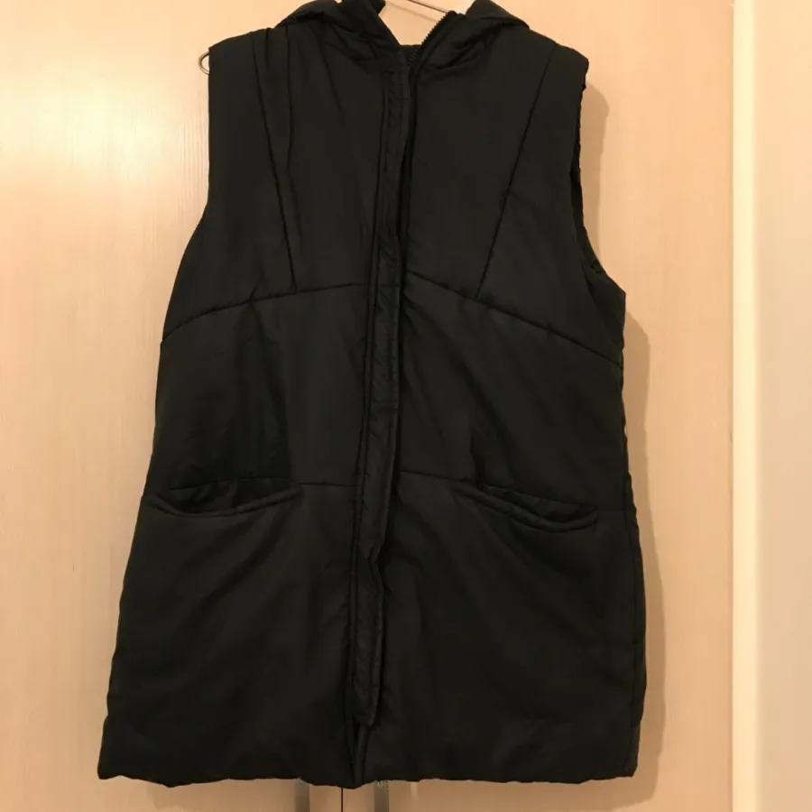 پافر مشکی کلاهدار
