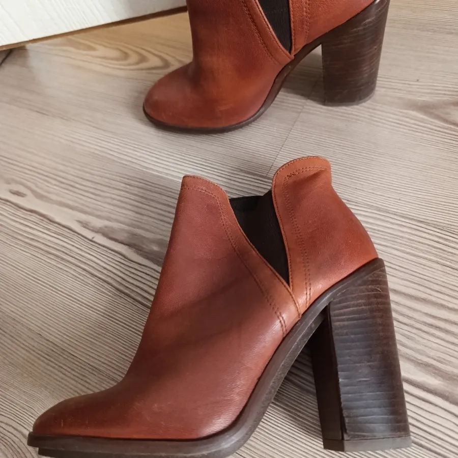 نیم بوت زارا