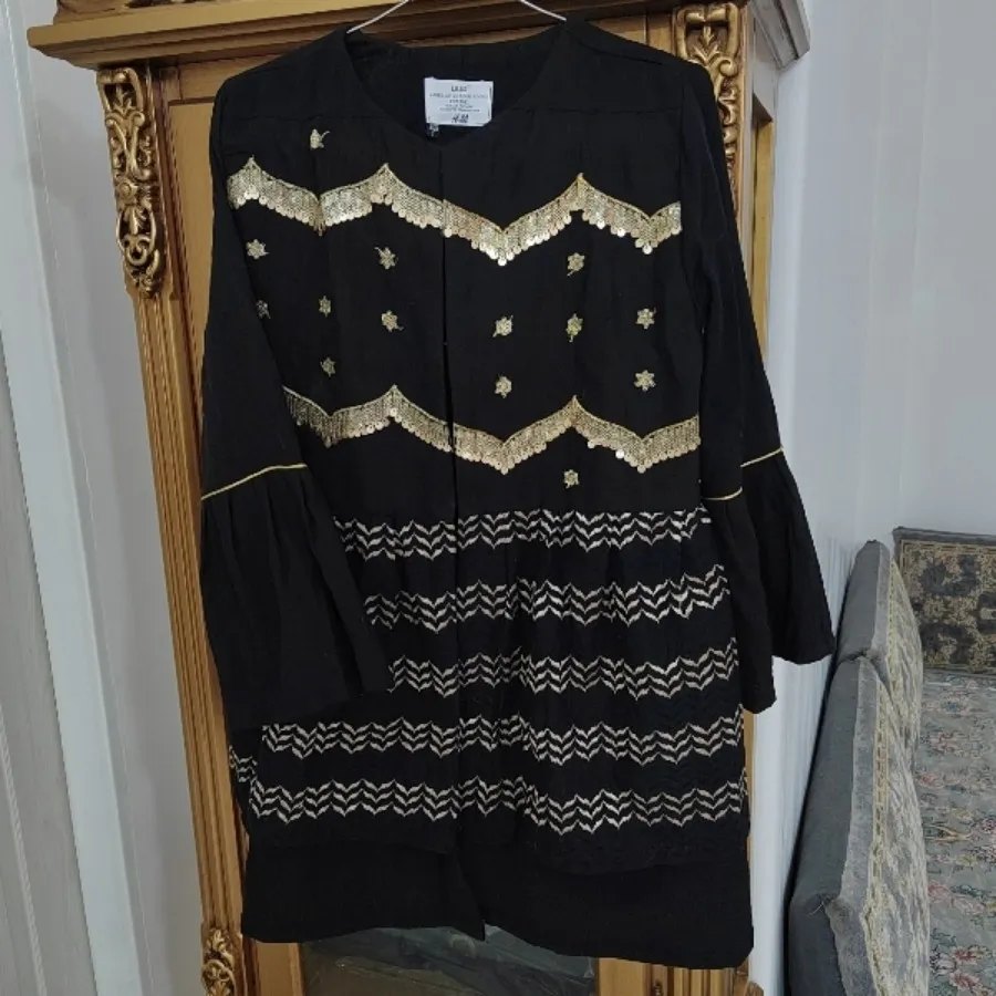 مانتو عروسکی