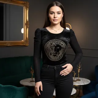 بلوز مخمل در 2طرح مختلف