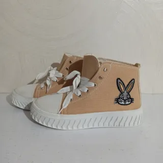 نیم بوت یا کتونی ساقدار