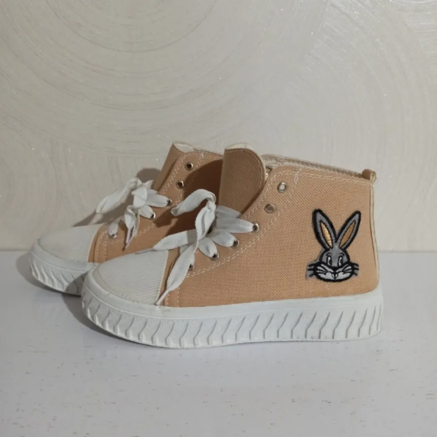 نیم بوت یا کتونی ساقدار