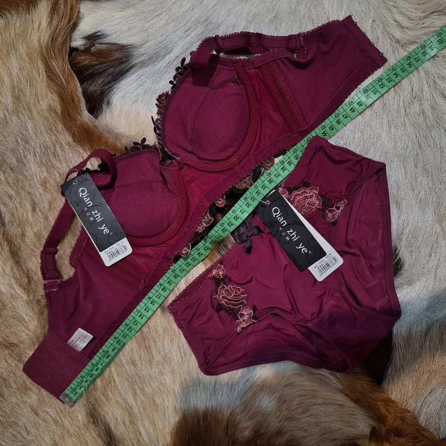 ست لباس زیر اسفنجی