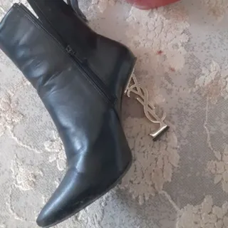 کفش پاشنه بلند