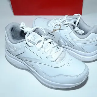 کتونی زنانه ریباک سفید