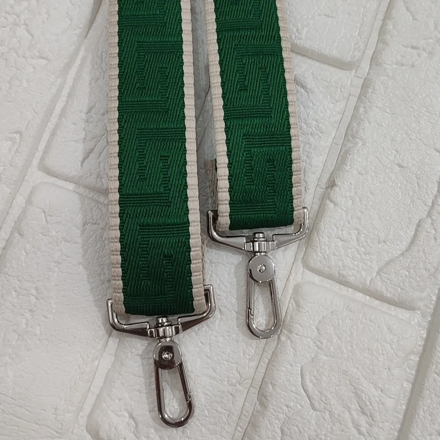 بند برزنتی طرحدار