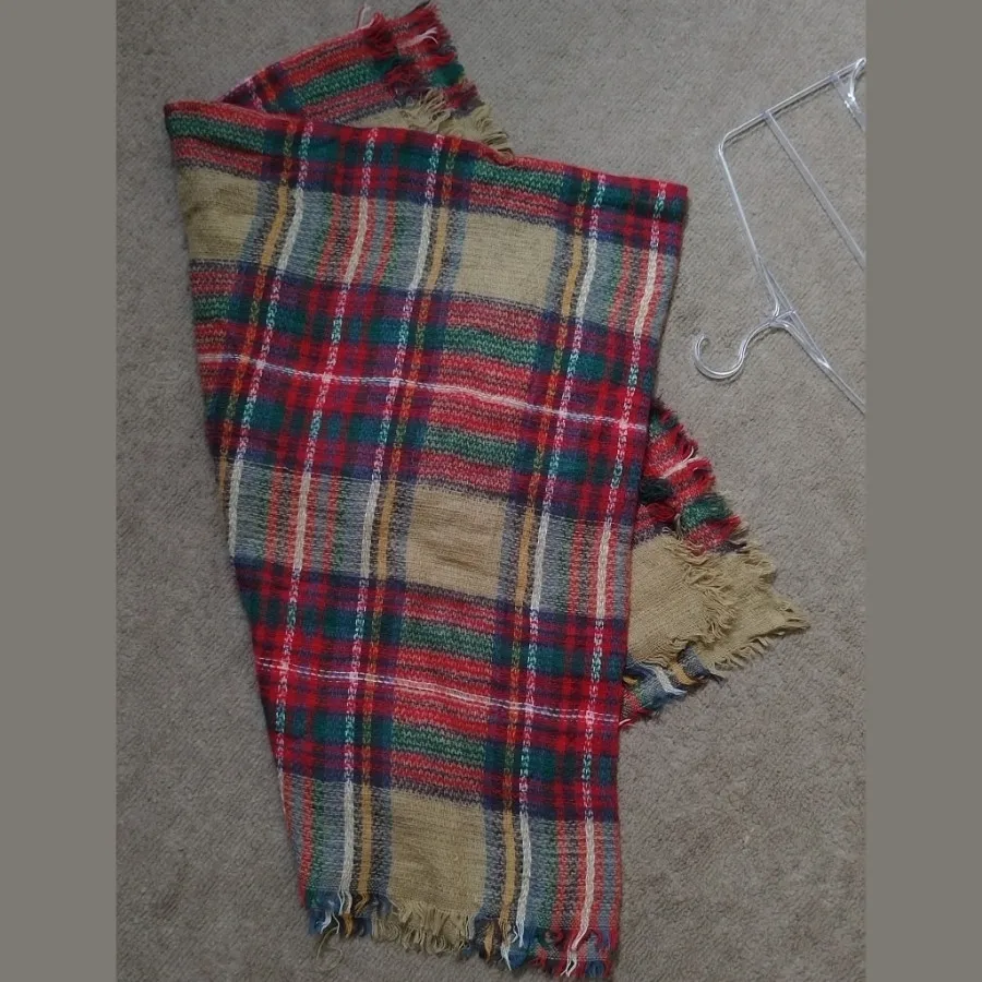 شال پشمی (بیگ اسکارف)