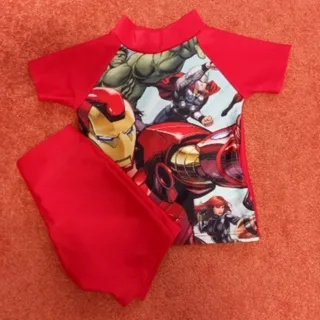 تیشرت و شلوارک