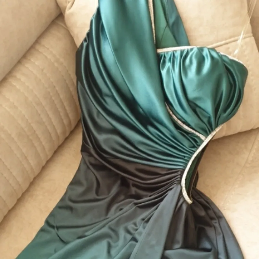 پیراهن مجلسی سبز زمردی