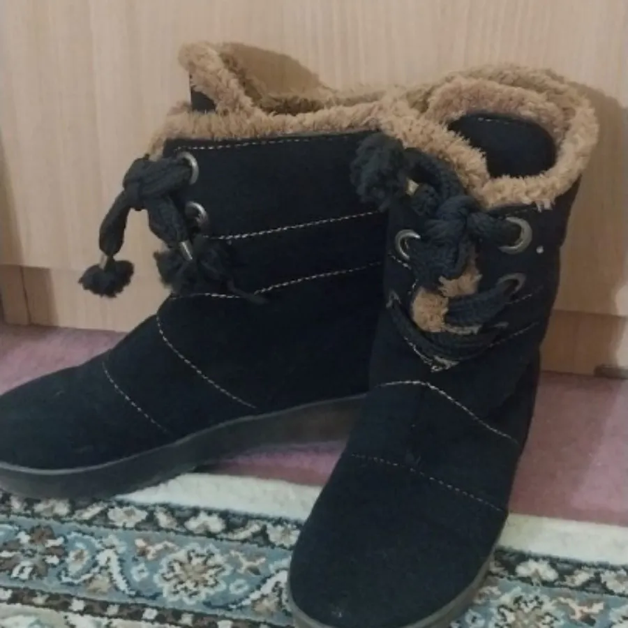 نیم بوت درحدنو نو سالم