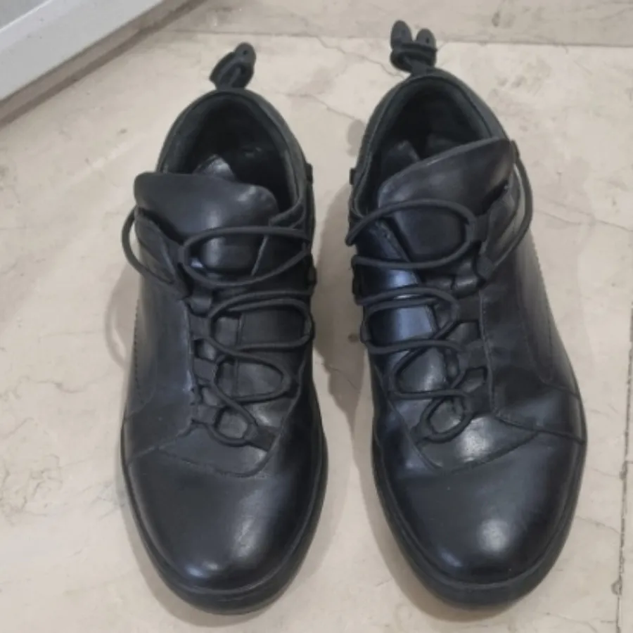 کفش چرم درسا