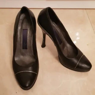 کفش پاشنه بلند