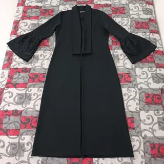 مانتو جلوباز