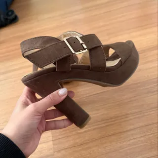 کفش قهوه‌ای وارداتی