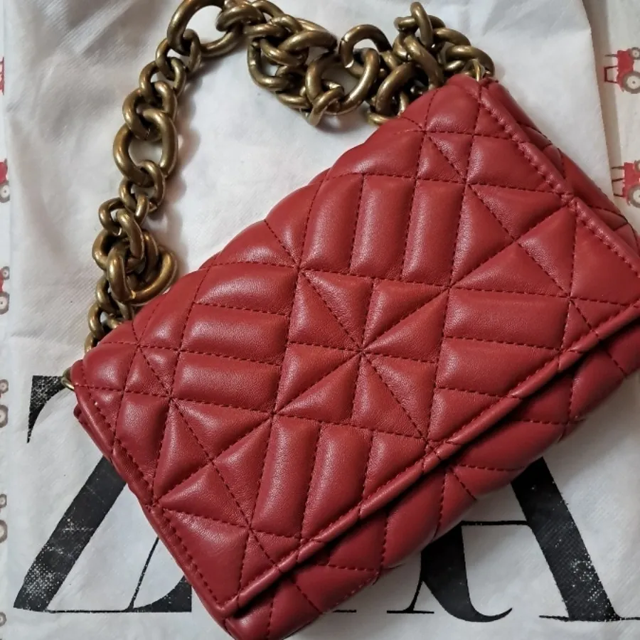 کیف قرمز zara قرمز
