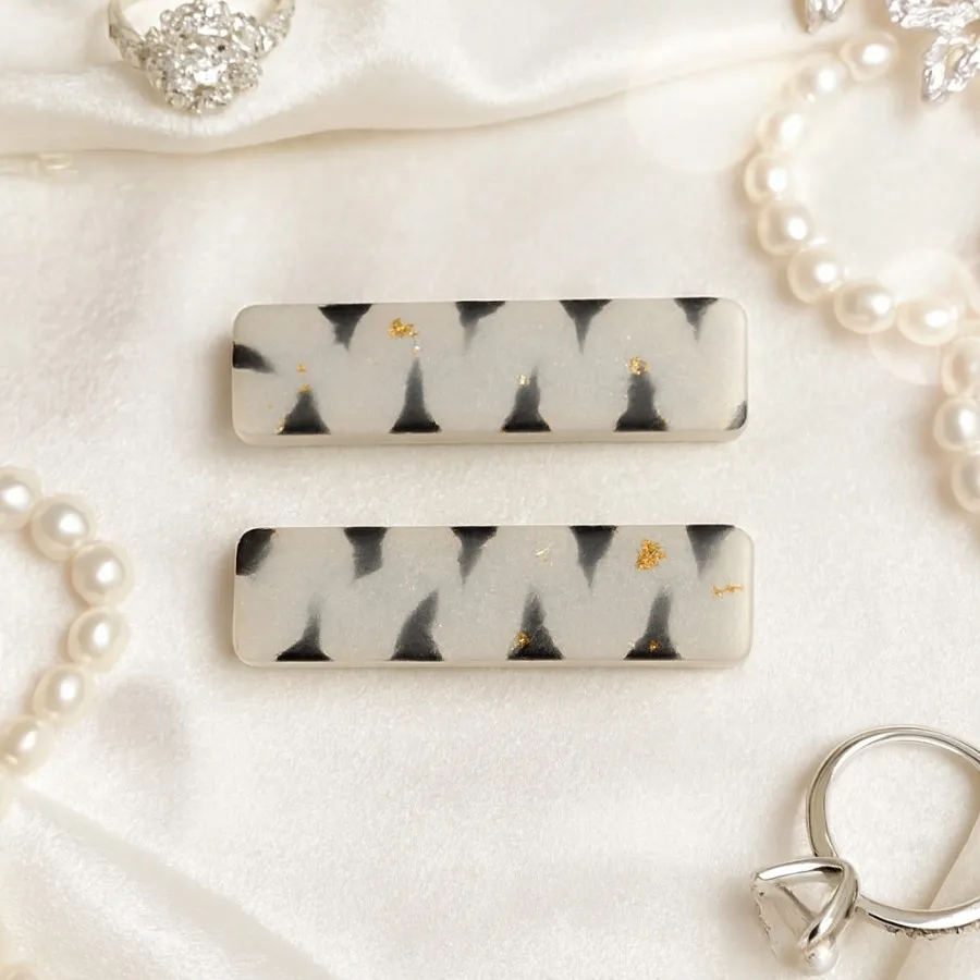 گیره رزینی سفید سیاه