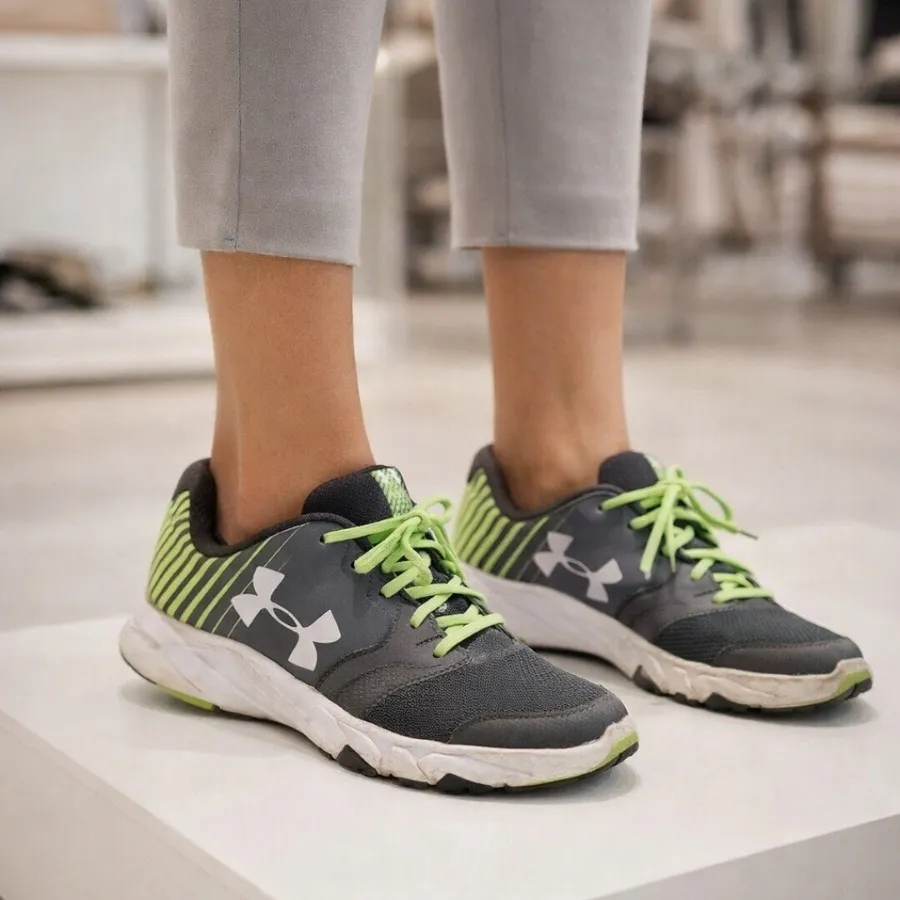 کتونیunder armour