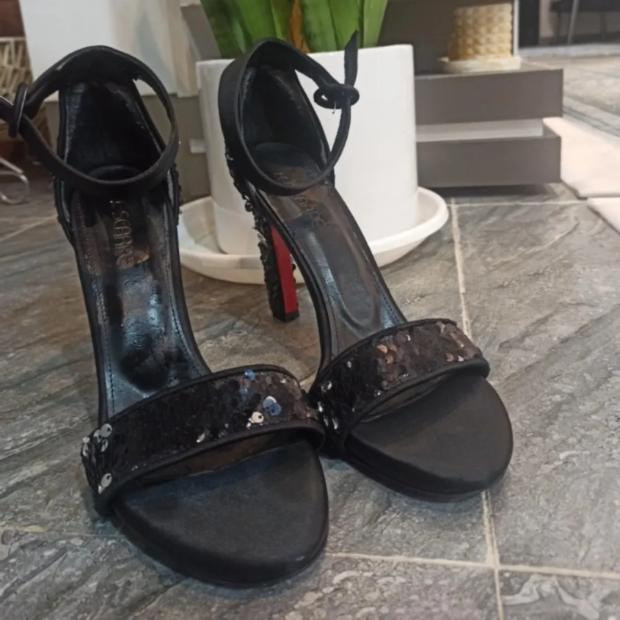 کفش پاشنه بلند خارجی