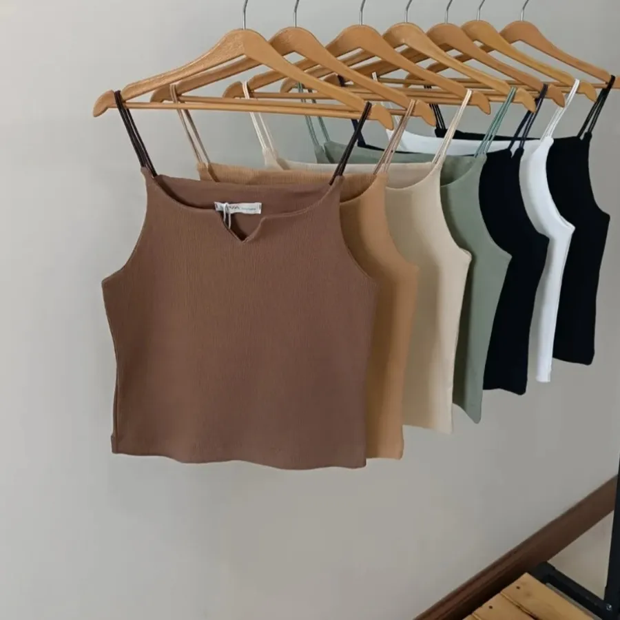 تاپ یقه کوبایی