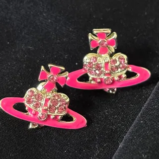 گوشواره ویوین وستوود