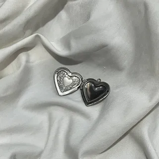 لاکت عکس قلب?