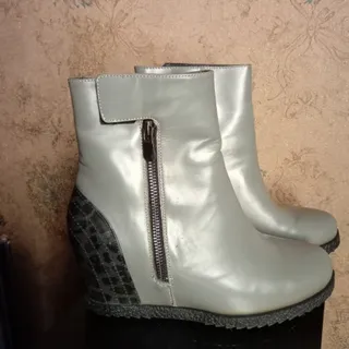 نیم بوت چرم