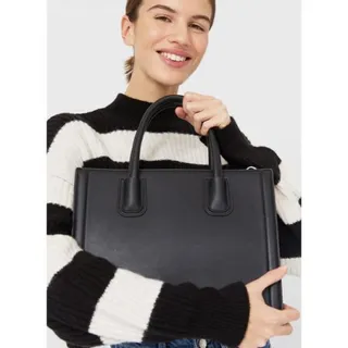 کیف مشکی استرادیواریوس