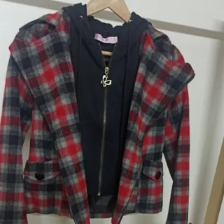 کت چهارخونه قرمز زمستانی