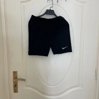 شلوارک ورزشی