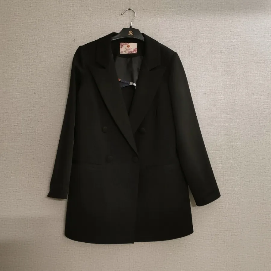 مانتو کتی آستردار