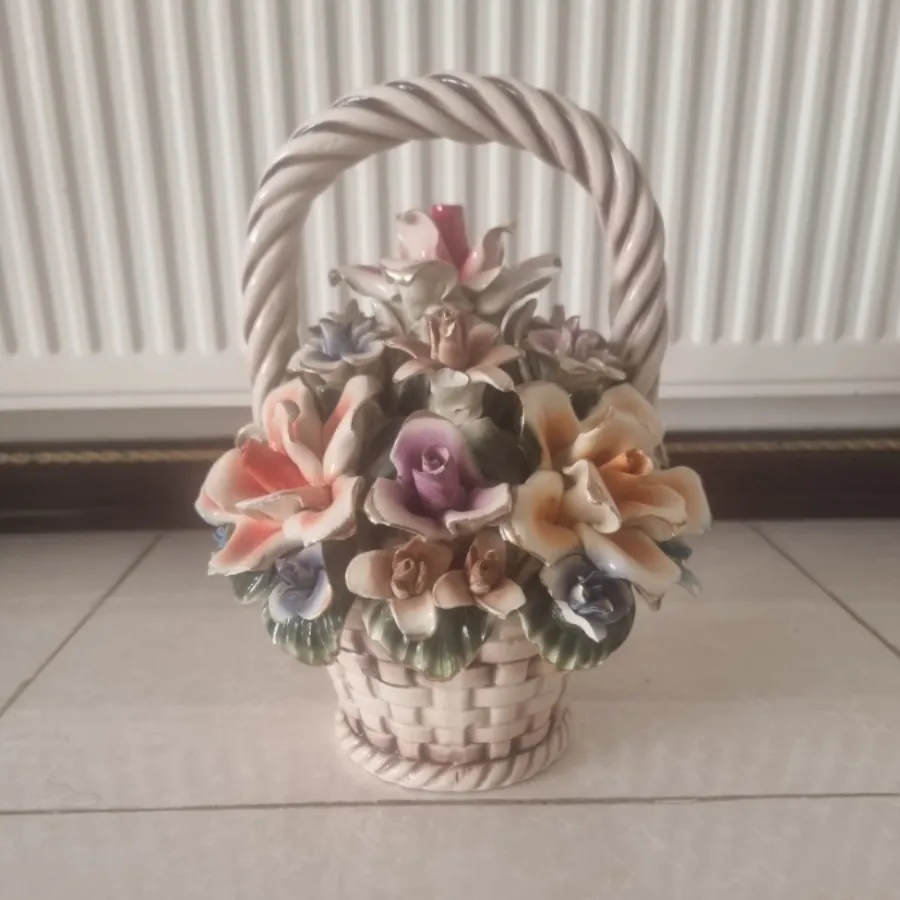 سبد گل چینی